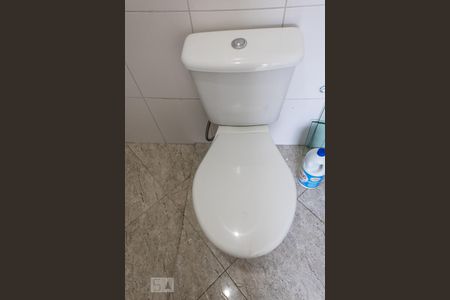 Casa à venda com 110m², 2 quartos e 2 vagas Casa à venda com 110m², 2 quartos e 2 vagasBanheiro de Serviço - Vaso