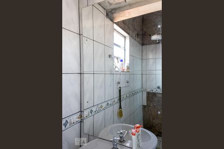 Casa à venda com 110m², 2 quartos e 2 vagas Casa à venda com 110m², 2 quartos e 2 vagasBanheiro - Espelho