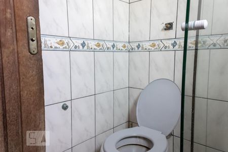 Casa à venda com 110m², 2 quartos e 2 vagas Casa à venda com 110m², 2 quartos e 2 vagasBanheiro