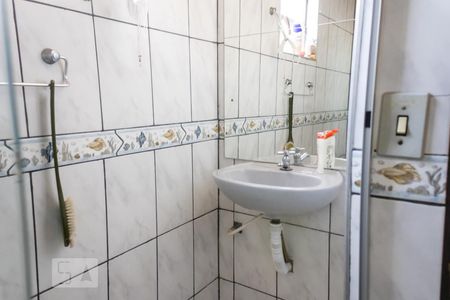 Casa à venda com 110m², 2 quartos e 2 vagas Casa à venda com 110m², 2 quartos e 2 vagasBanheiro