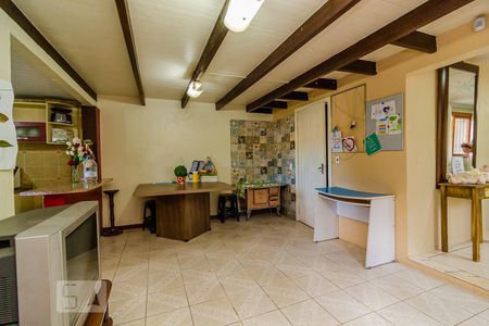 Sala 2 de casa para alugar com 4 quartos, 180m² em Ipanema, Porto Alegre