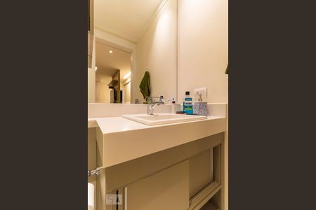 Apartamento à venda com 62m², 1 quarto e 1 vaga Apartamento à venda com 62m², 1 quarto e 1 vagaBanheiro da suíte