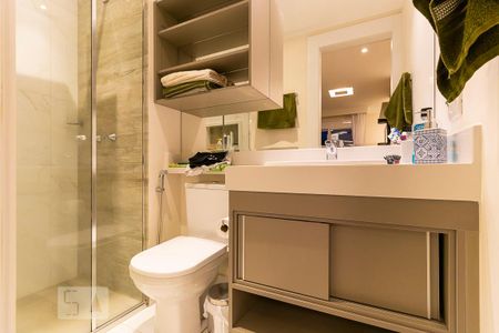 Apartamento à venda com 62m², 1 quarto e 1 vaga Apartamento à venda com 62m², 1 quarto e 1 vagaBanheiro da suíte