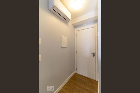 Entrada de kitnet/studio para alugar com 1 quarto, 35m² em Vila Mariana, São Paulo