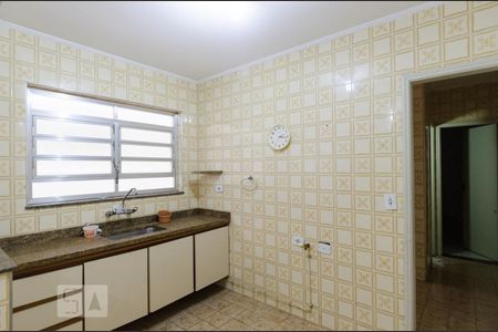 Casa à venda com 165m², 3 quartos e 2 vagasCozinha