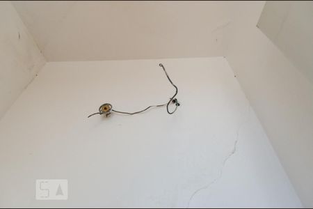 Casa à venda com 165m², 3 quartos e 2 vagasBanheiro