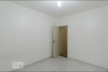 Casa à venda com 165m², 3 quartos e 2 vagasQuarto de serviço