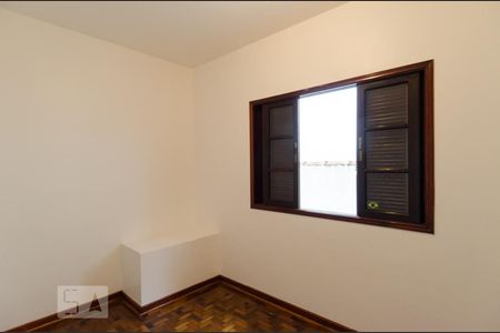 Casa à venda com 165m², 3 quartos e 2 vagasQuarto 2