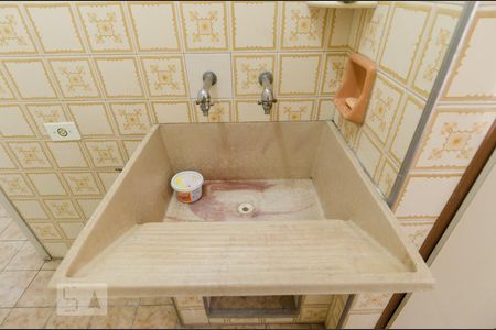 Casa à venda com 165m², 3 quartos e 2 vagasÁrea de serviço