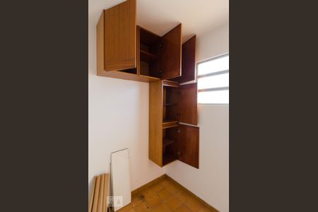 Casa à venda com 165m², 3 quartos e 2 vagasDepósito