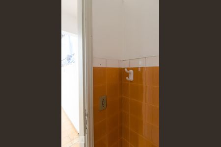 Casa à venda com 165m², 3 quartos e 2 vagasBanheiro