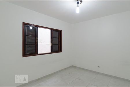 Casa à venda com 165m², 3 quartos e 2 vagasQuarto de serviço
