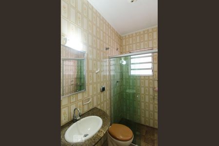 Casa à venda com 165m², 3 quartos e 2 vagasBanheiro de serviço