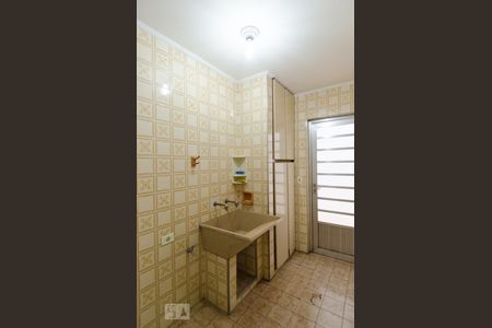 Casa à venda com 165m², 3 quartos e 2 vagasÁrea de serviço