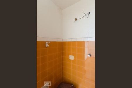 Casa à venda com 165m², 3 quartos e 2 vagasBanheiro