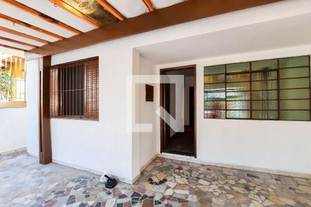 Casa à venda com 200m², 2 quartos e 1 vagaGaragem