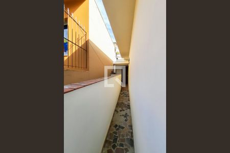 Casa à venda com 200m², 2 quartos e 1 vagaCorredor