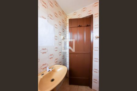 Casa à venda com 200m², 2 quartos e 1 vagaLavabo