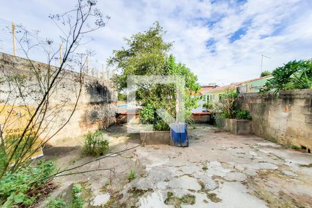 Casa à venda com 200m², 2 quartos e 1 vagaQuintal