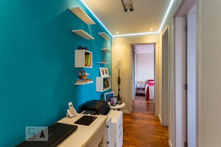 Apartamento à venda com 57m², 2 quartos e 1 vaga Apartamento à venda com 57m², 2 quartos e 1 vagaCorredor