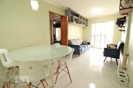 Sala de Apartamento com 3 quartos, 68m² Bosque da Saúde