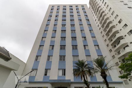 Apartamento para alugar com 80m², 2 quartos e 1 vagaFachada