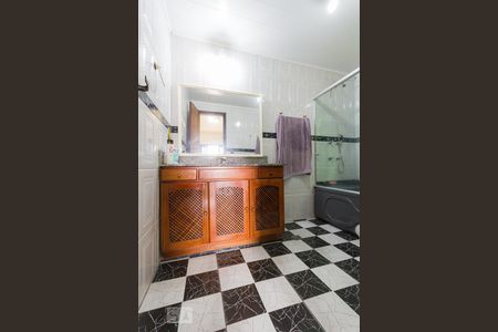 Casa à venda com 510m², 10 quartos e 6 vagasBanheiro da Suíte