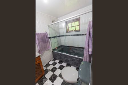 Casa à venda com 510m², 10 quartos e 6 vagasBanheiro da Suíte