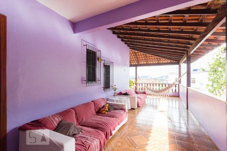 Casa à venda com 510m², 10 quartos e 6 vagasVaranda