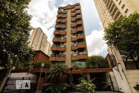 Apartamento à venda com 38m², 1 quarto e 1 vagaFachada