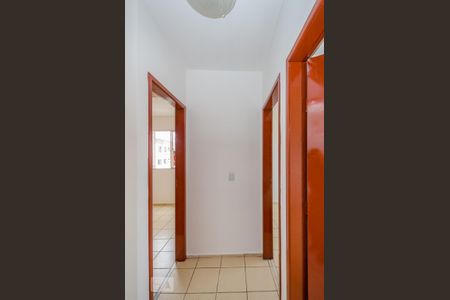 Corredor de apartamento à venda com 3 quartos, 70m² em Monsenhor Messias, Belo Horizonte