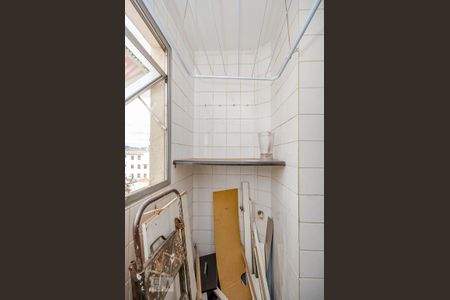 Apartamento à venda com 70m², 3 quartos e 1 vagaÁrea de Serviço
