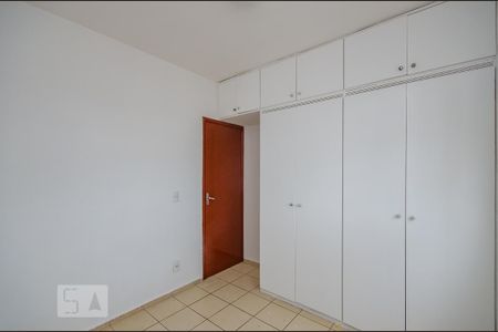 Apartamento à venda com 70m², 3 quartos e 1 vagaQuarto 2