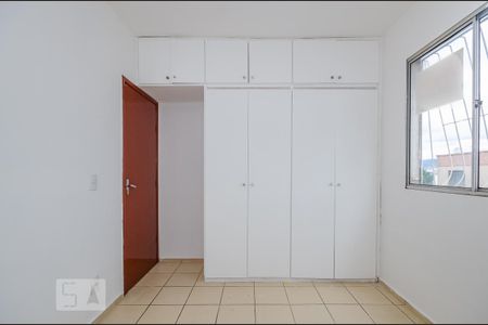 Apartamento à venda com 70m², 3 quartos e 1 vagaQuarto 2