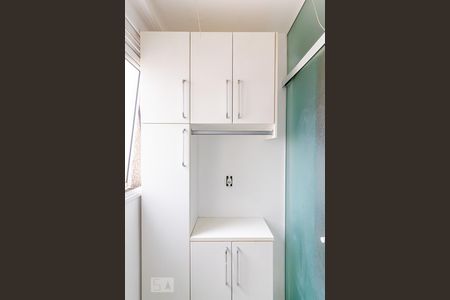 Apartamento à venda com 48m², 2 quartos e 1 vaga Apartamento à venda com 48m², 2 quartos e 1 vagaÁrea de Serviço