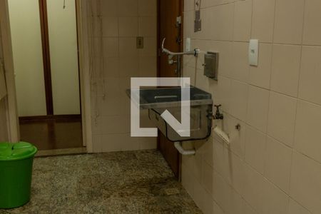 Apartamento para alugar com 148m², 3 quartos e 2 vagas Apartamento para alugar com 148m², 3 quartos e 2 vagasÁrea de Serviço