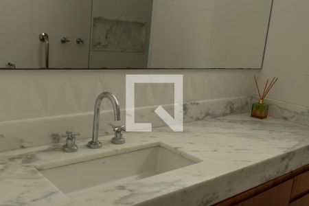 Apartamento para alugar com 148m², 3 quartos e 2 vagas Apartamento para alugar com 148m², 3 quartos e 2 vagasBanheiro da Suíte