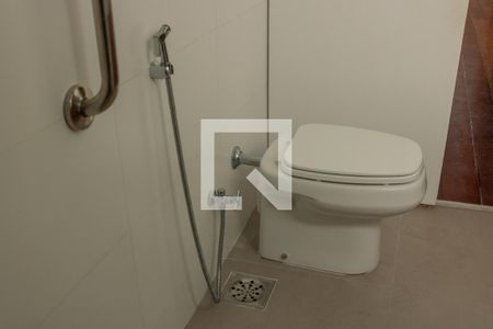 Apartamento para alugar com 148m², 3 quartos e 2 vagas Apartamento para alugar com 148m², 3 quartos e 2 vagasBanheiro da Suíte