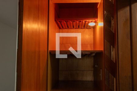 Apartamento para alugar com 148m², 3 quartos e 2 vagas Apartamento para alugar com 148m², 3 quartos e 2 vagasArmário do Corredor