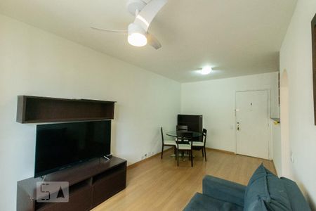 Sala de apartamento para alugar com 1 quarto, 43m² em Moema, São Paulo