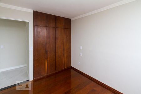 Apartamento à venda com 77m², 3 quartos e 1 vagaQuarto  02