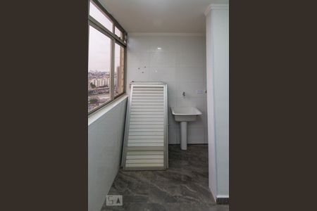 Apartamento à venda com 77m², 3 quartos e 1 vagaÁrea de Serviço