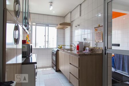 Apartamento à venda com 125m², 2 quartos e 2 vagas Apartamento à venda com 125m², 2 quartos e 2 vagasCozinha