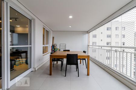 Apartamento para alugar com 130m², 3 quartos e 2 vagasSacada