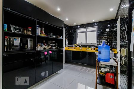 Apartamento para alugar com 130m², 3 quartos e 2 vagasCozinha