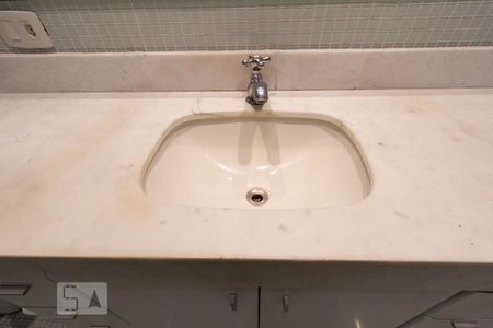 Apartamento à venda com 40m², 1 quarto e sem vagaBanheiro