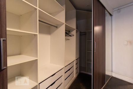 Closet de apartamento à venda com 1 quarto, 40m² em Santa Efigênia, São Paulo