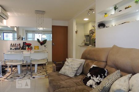 Sala de apartamento para alugar com 2 quartos, 68m² em Jacarepaguá, Rio de Janeiro