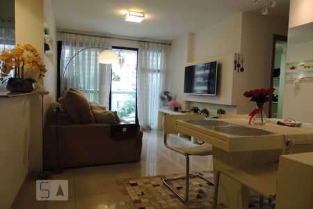 Sala de apartamento para alugar com 2 quartos, 68m² em Jacarepaguá, Rio de Janeiro