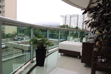 Varanda de apartamento para alugar com 2 quartos, 68m² em Jacarepaguá, Rio de Janeiro